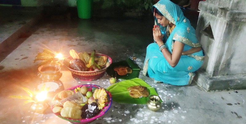 चन्द्रमाको पूजा गर्दै आज चौठचन्द्र पर्व मनाइँदै