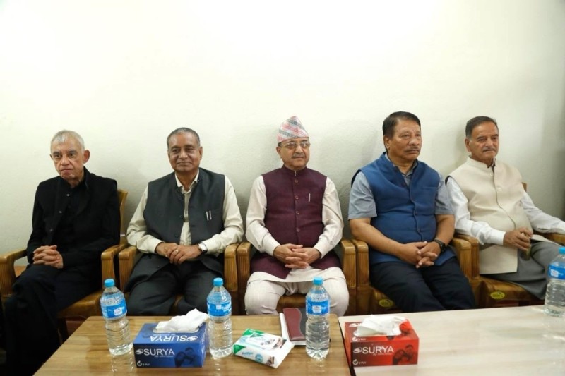 कांग्रेस इतर समूहले खोल्यो छुट्टै कार्यालय, संवादलाई निरन्तरता दिने खड्काको घोषणा