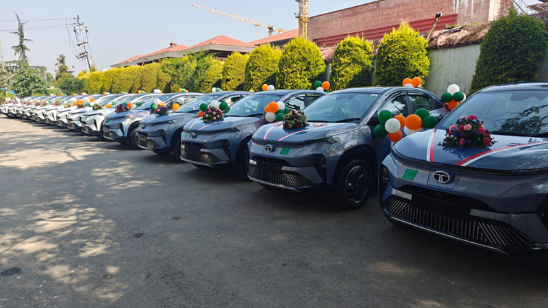 ‘सगरमाथा संवाद’ सफल बनाउन भारतद्वारा नेपाललाई १५ युनिट कर्भ ईभी उपहार