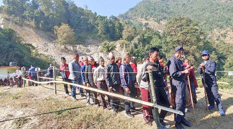 गोरखामा शान्तिपूर्ण रुपमा मतदान सम्पन्न, ५० प्रतिशत भन्दा कम मतदान खस्यो 