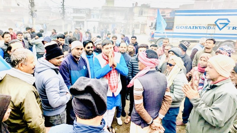 पर्सा–१ मा रास्वपाको घरदैलोले तात्यो चुनाव, पन्तलाई जनताको टीका–मालासहित भरोसा