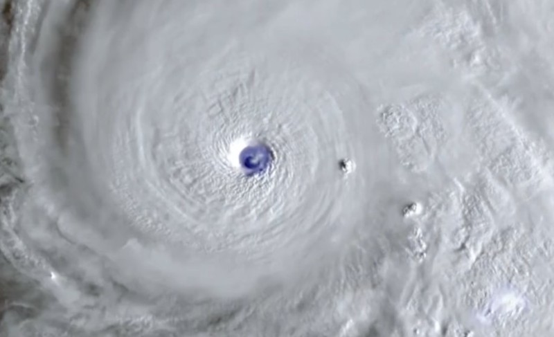 जमैकामा इतिहासकै शक्तिशाली समुद्री आँधी ‘मेलिसा’, तीनको मृत्यु, लाखौं जोखिममा