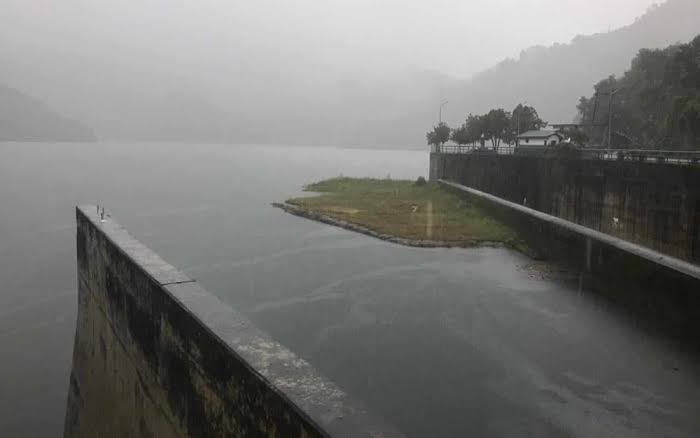 कुलेखानीमा पानीको सतह बढ्दो, बाँधमा उच्च सतर्कता