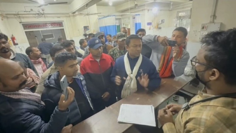 मधेश भवन अगाडिको झडपमा घाइते भएका प्रदर्शनकारीको उपचार खर्च सरकारले बेहोर्ने