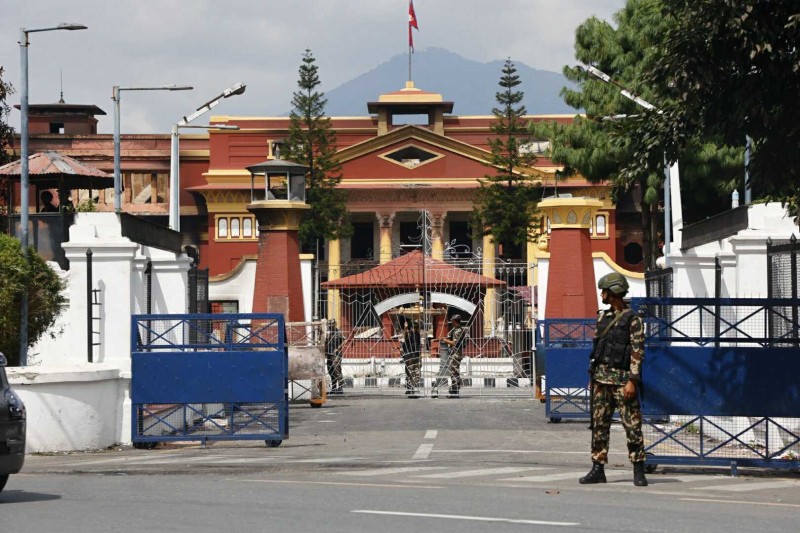 अन्तरिम सरकार प्रमुखबारे छलफल केही घण्टा सारियो