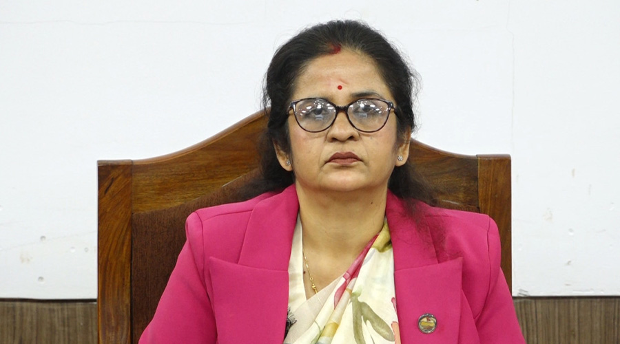 ५८ वटै ग्यास उद्योगको लाइसेन्स खारेज गर्नुपर्छ : मन्त्री यादव