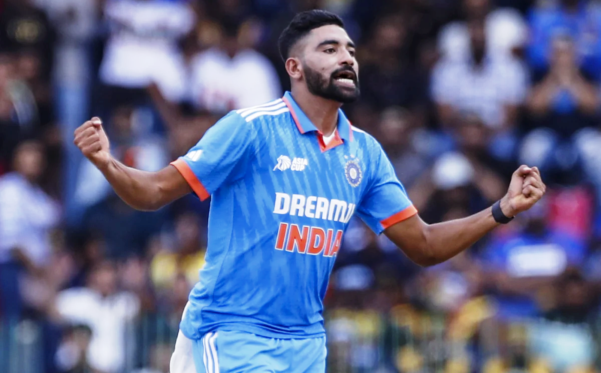 श्रीलंकामाथि भारतको दबदबा, एक ओभरमै सिराजले लिए चार विकेट