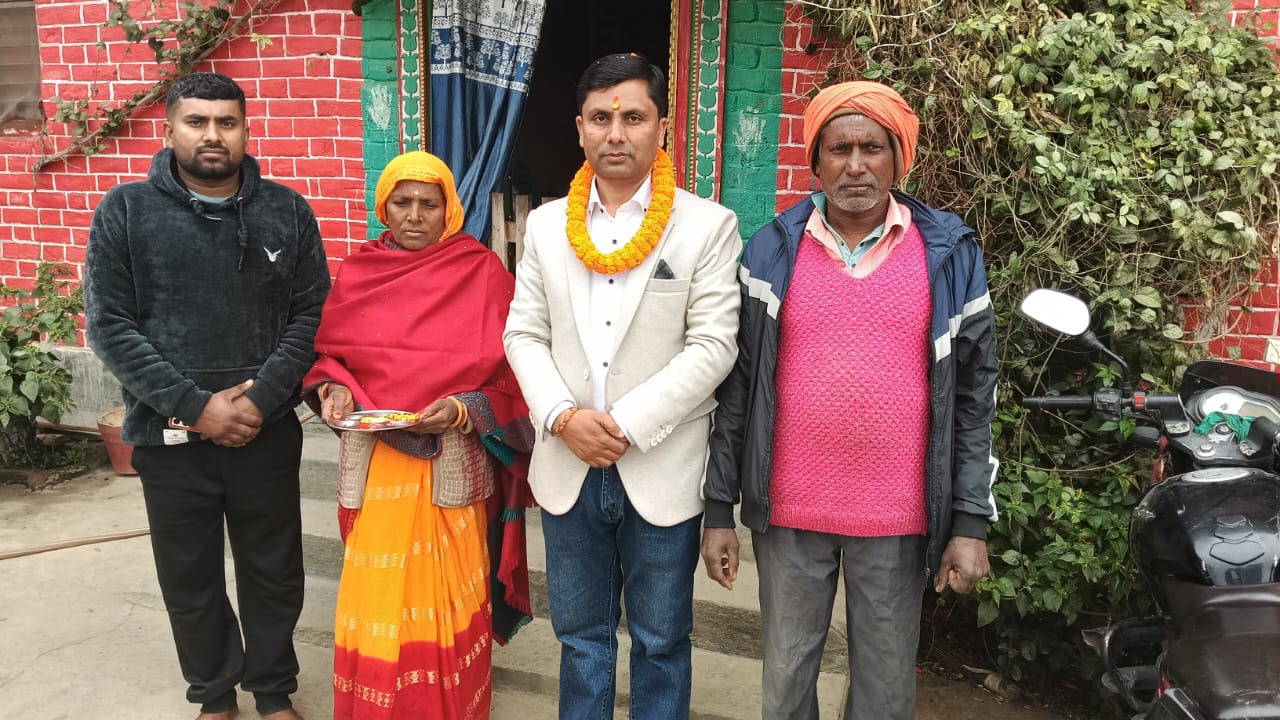 पर्सा–२ मा अमिताभ बच्चन दासको जनसम्पर्क, आँखा छापमा मतदानको आह्वान