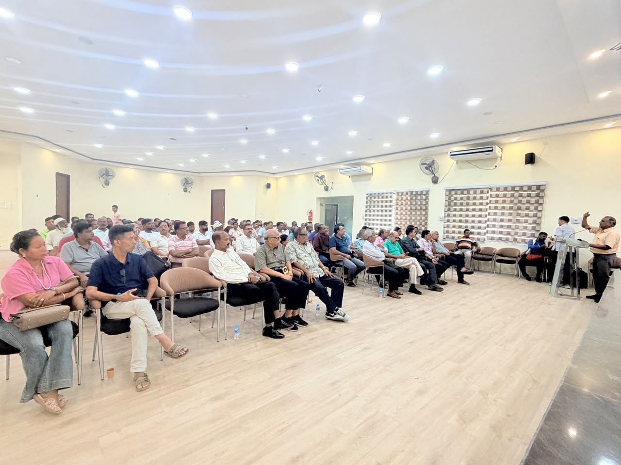 वीरगञ्जमा विवादित बन्दै सडक विस्तार : पुरानो सडक मापदण्डको पुनरावलोकन माग