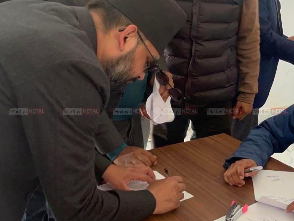 बालेन शाहले गरे मनोनयन दर्ता