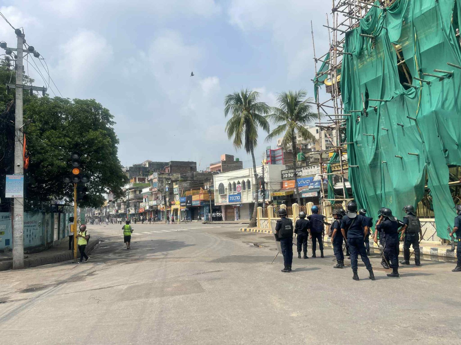वीरगन्जका क्षेत्रमा कर्फ्यु समय थप