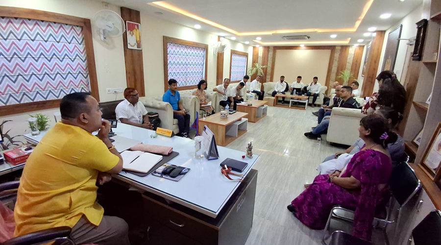 वीरगञ्जमा हैजा नियन्त्रणका लागि उच्चस्तरीय टोली परिचालित, मेयर सिंहद्वारा ‘एकद्वार नीति’ लागू गर्ने निर्देशन