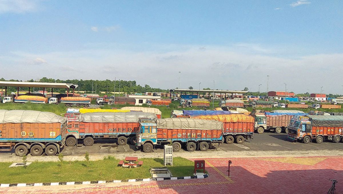 एमआरपीमा आआफ्नै हठ आयातित सामान नाकामा अलपत्र 
