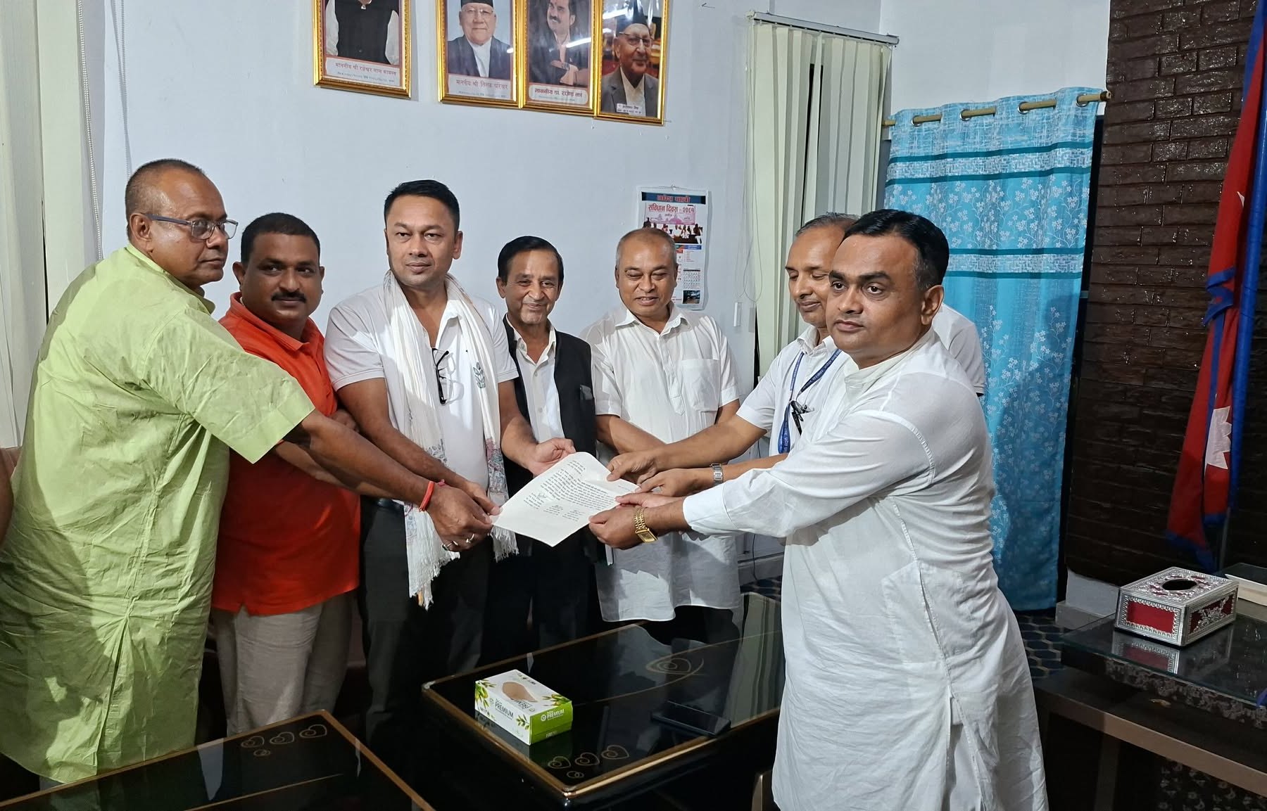मधेशमा मुख्यमन्त्री पाउन असंवैधानिक बाटो अपनाईदैं