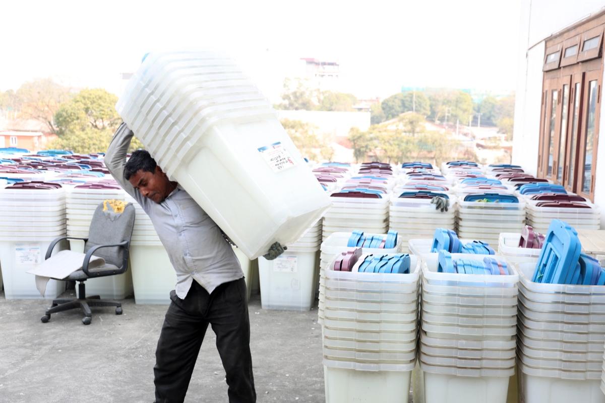 मतदानको तयारी तीव्र: मतपत्र र मतपेटिका छपाइ सकियो