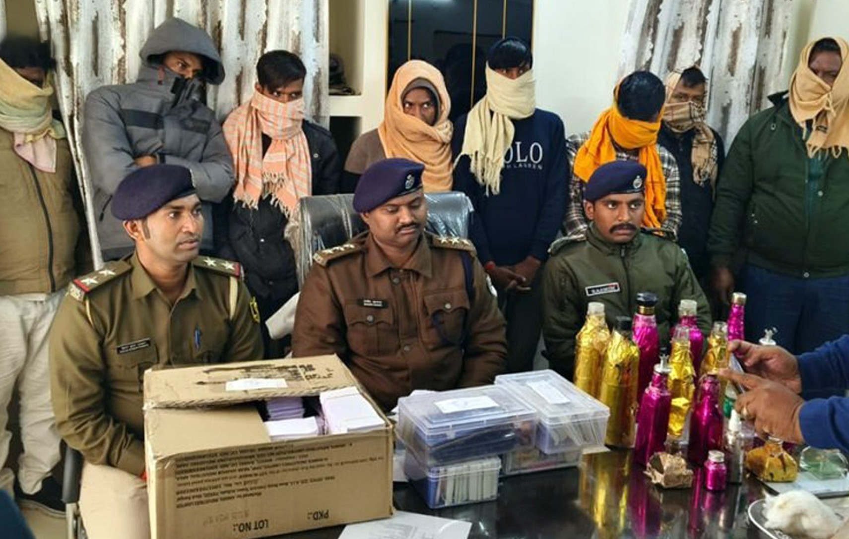 प्रतिनिधि सभा निर्वाचनअगाडि नक्कली नोट छाप्ने गिरोह भारतमा पक्राउ