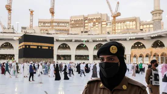 साउदी अरबमा उमरा तीर्थयात्री बोकेको बस दुर्घटना : ४२ भारतीयको मृत्यु, धेरैजसो हैदरावादका